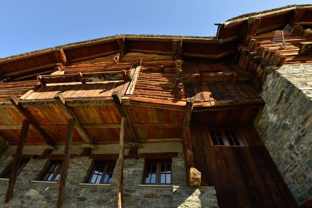 Rifugio Vieux Crest Hotel Champoluc Exterior photo